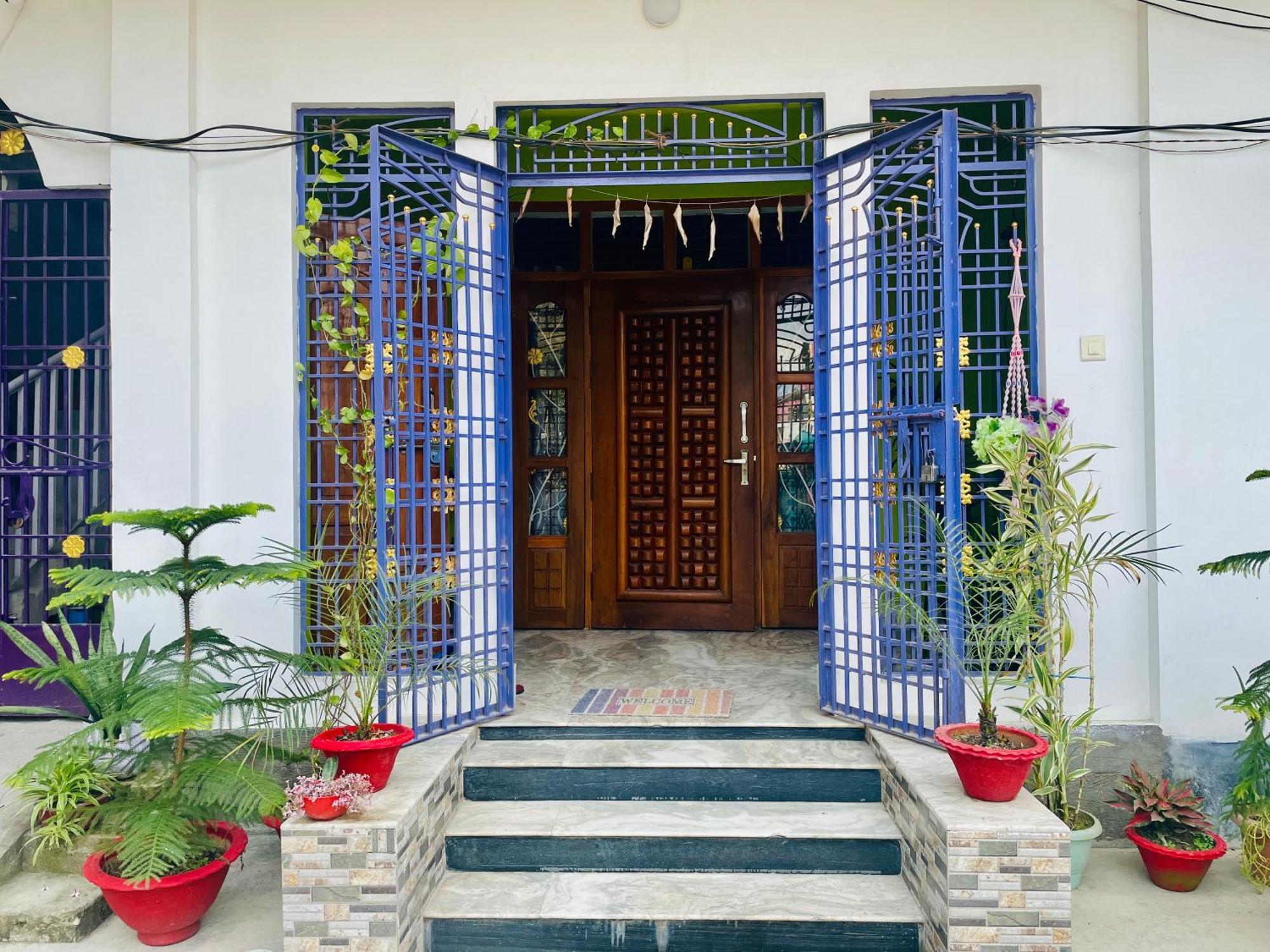Deka'S Homestay Tezpur Экстерьер фото